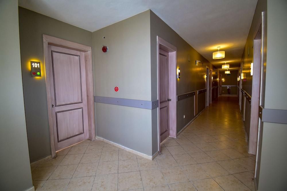 Juniper Hotel İçmeler Eksteriør billede